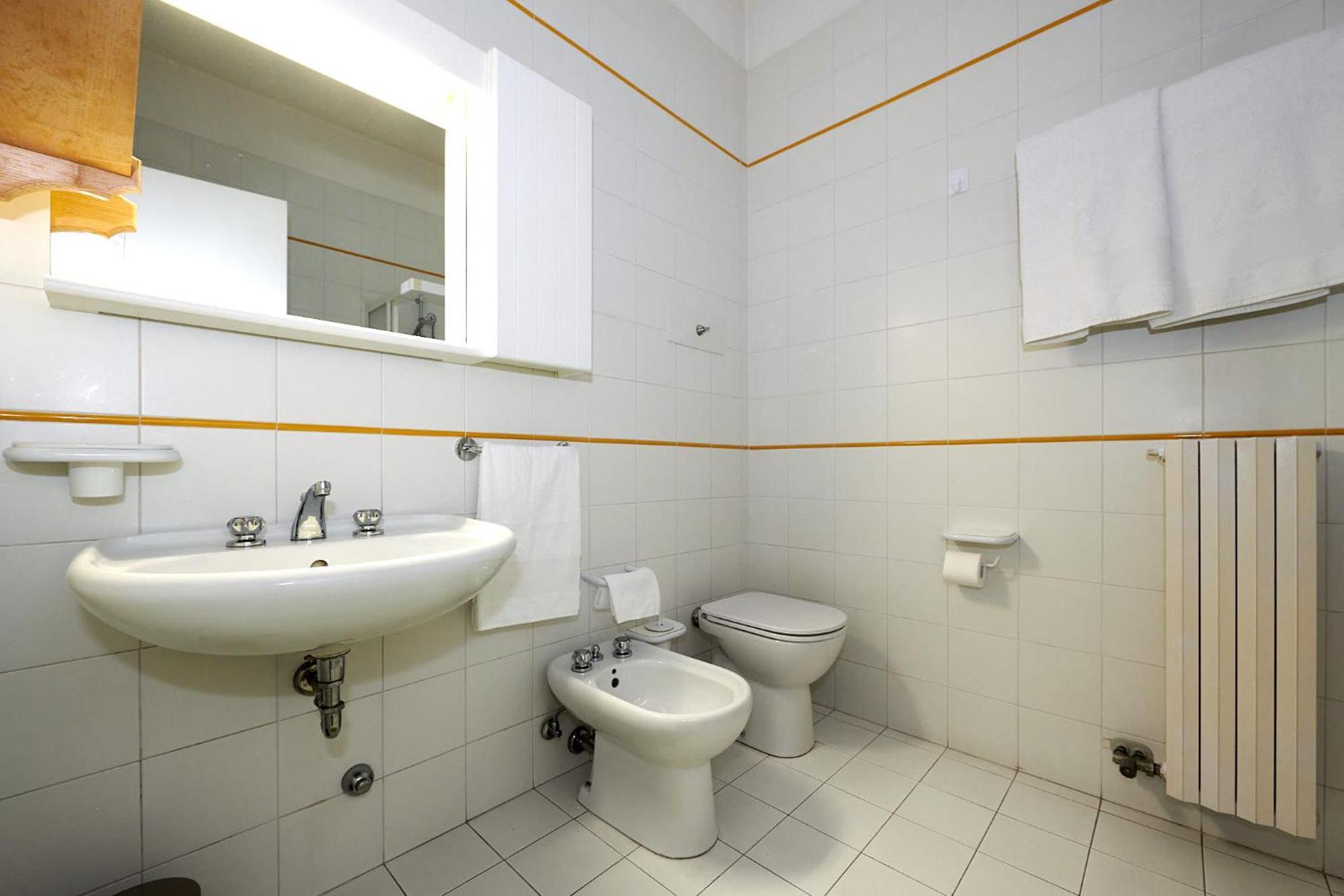 Apartments Rainer - Front Lake Bardolino Ngoại thất bức ảnh