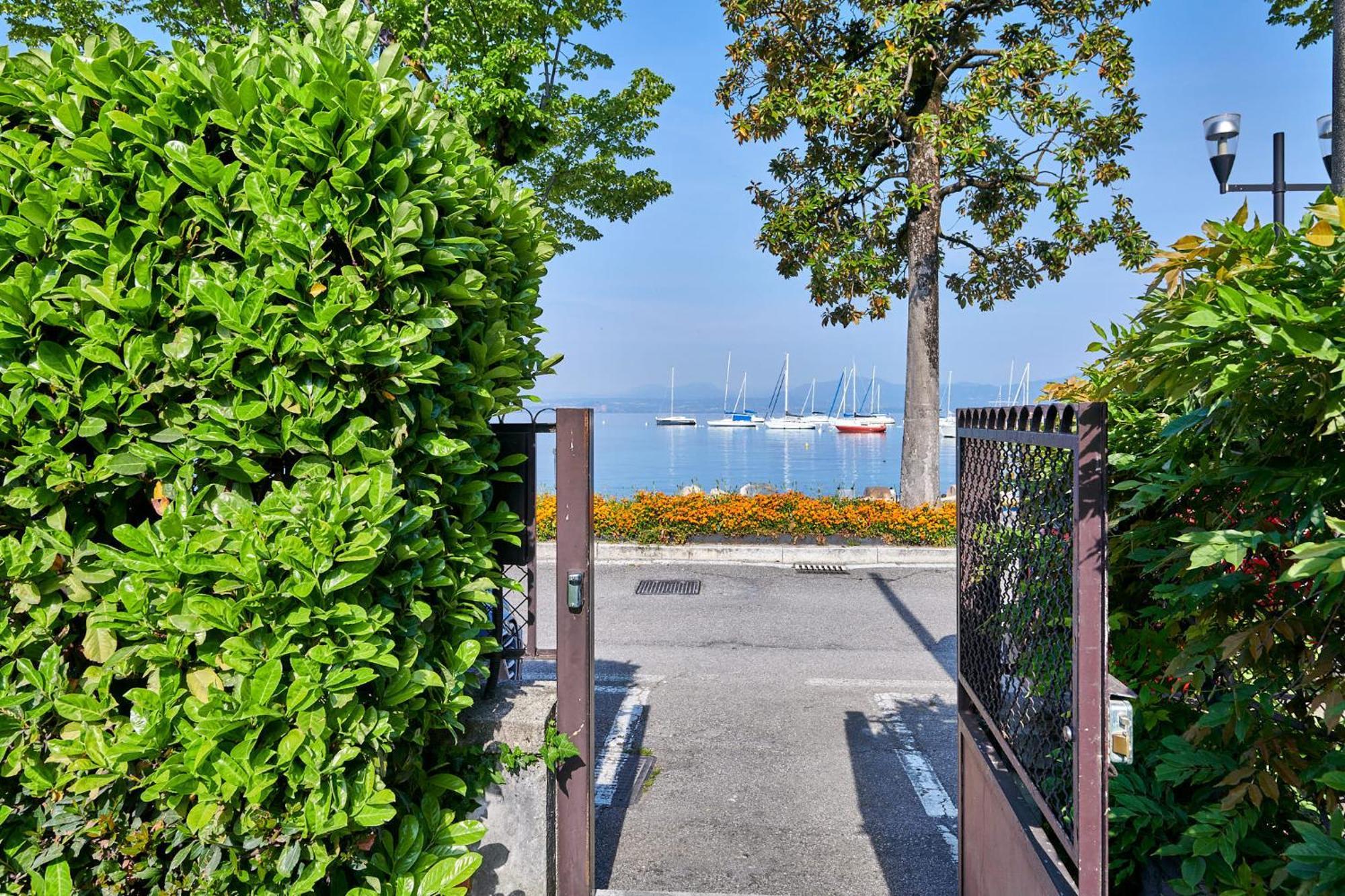 Apartments Rainer - Front Lake Bardolino Ngoại thất bức ảnh